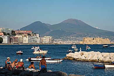 拯救地球！策略RPG新作《断面寄生：二元突破》公布